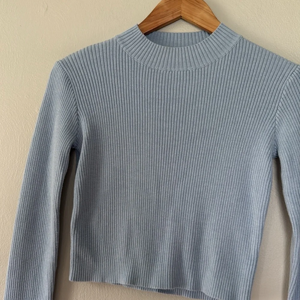 Brandy Melville Light Blue Ribbed Long Sleeve Top - Picture 2 of 4